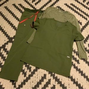 Figs Moss Green Scrub Set - Medium